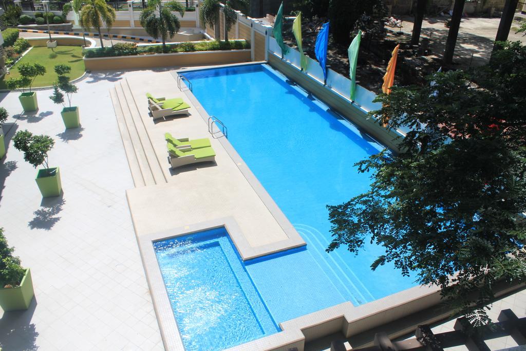 Padgett Place Prime Suites Cebu Stadt Exterior foto